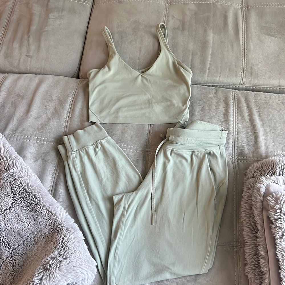 Lululemon Matching Set Light Green